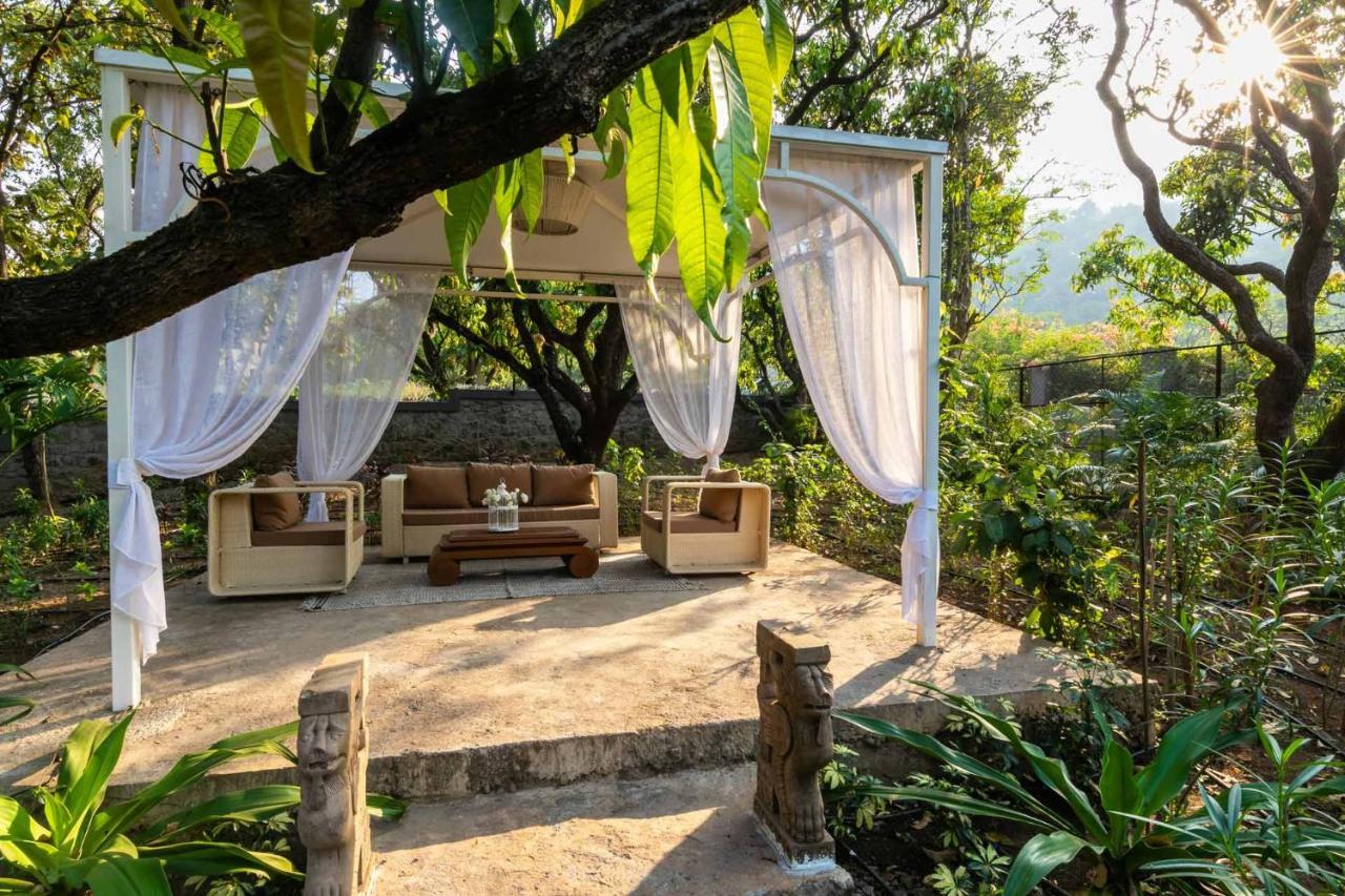 Stayvista At The Charcoal Villa Luxury Collection Алібаґ Екстер'єр фото